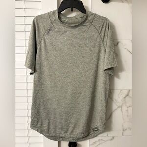 Men's Short-Sleeve Performance Tee in Light Green
